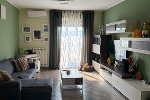 Luminoso trilocale ristrutturato,Cameri