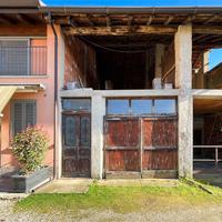 RUSTICO CON GIARDINO PRIVATO
