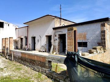 CASA SEMINDIPENDENTE A SAN FELICE A CANCELLO