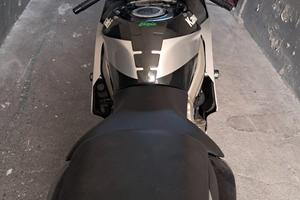 Zx6r 600