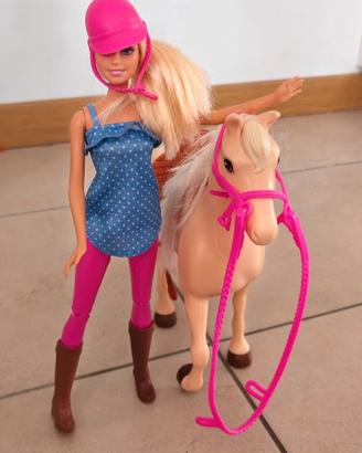 Barbie a cavallo