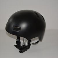 Casco skate Giro - S