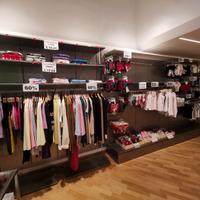 Arredamento per negozio abbigliamento Mobili usati