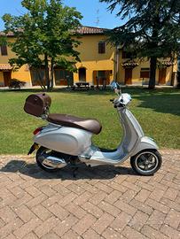 Vespa Primavera 50 4T 2017 4259km Grigio Bauletto