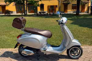 Vespa Primavera 50 4T 2017 4259km Grigio Bauletto