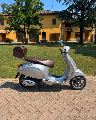 Vespa Primavera 50 4T 2017 4259km Grigio Bauletto
