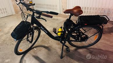 Bici pedalata assistita elettrica Unisex accessori