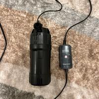 Filtro con lampada UV acquario