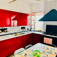 Cucina angolare 3,5 x 3,5 m con elettrodomestici!