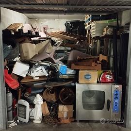GARAGE PIENO ARREDI e ATTREZZATURE, SVUOTA TUTTO