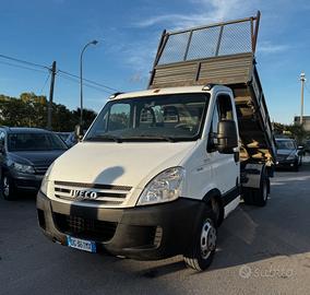 Iveco Daily 35S10 2.3 Hpi PC Cabinato