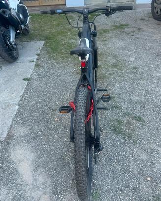 Mountain Bike Elettrica Rockrider ST 500