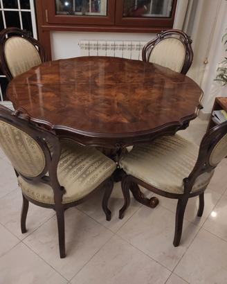 Tavolo tondo allungabile in legno con 4 sedie 