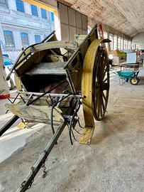 Carro agricolo d'epoca in legno balestrato 1940