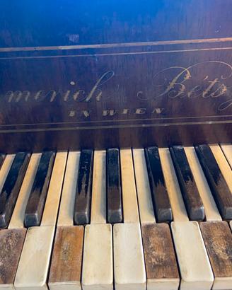 piano mezza coda da restaurare