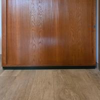 Mobile vintage/classico a serrandina laterale.