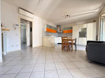 3 LOCALI A DESENZANO DEL GARDA