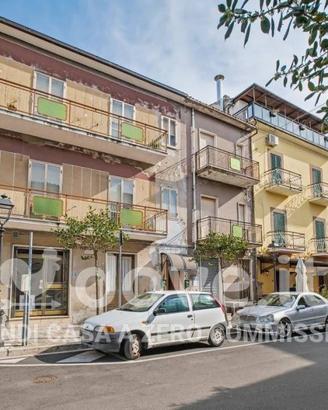 Appartamento di 142 m² con 4 locali e box auto dop