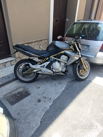 Moto kawasaki