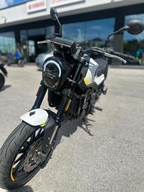 Benelli Leoncino 250