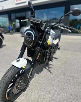 Benelli Leoncino 250