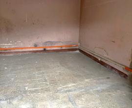 Garage [Rif: L-302]