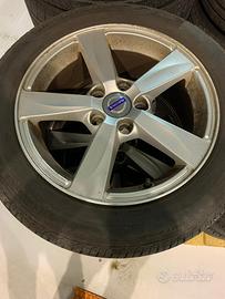 4 GOMME ESTIVE PIRELLI r16 SU CERCHI VOLVO