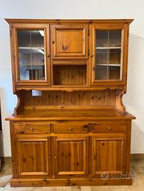 Mobile con vetrina in pino massello