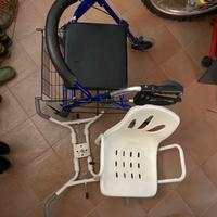 Deambulatore sedia vasca per anziani