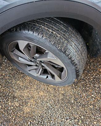 Gomme 235/50/R19/99H