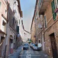 Cave bilocale soleggiato