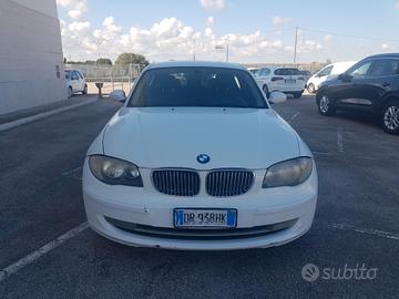 Bmw 120d 5 porte Eletta - GANCIO TRAINO OMOLOGATO