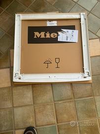 Collegamento colonna bucato Miele