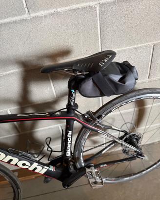 Bianchi in carbonio_cambio ULTEGRA