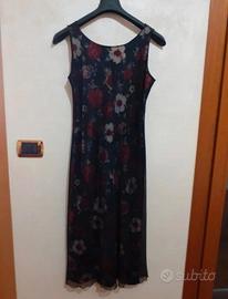 Abitino smanicato fiorato