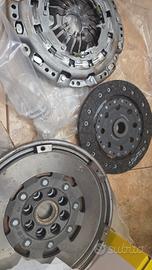 LuK RepSet DMF 600032900 + disinnesto
kit completo