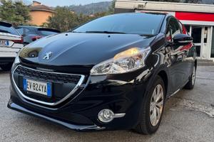 Peugeot 208 1.4 HDi 68 CV 5 porte Allure