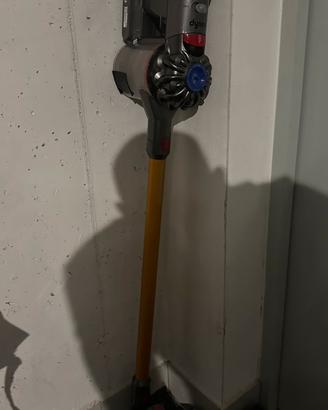 Dyson v8