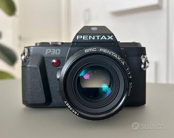 Fotocamera reflex analogica PENTAX P30 con 50mm