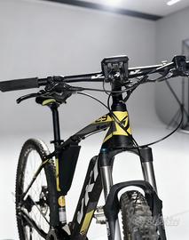 MTB VKT Vektor Arrow 29” (no batteria) rockshox pr