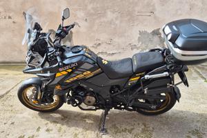 Suzuki V Strom 1050 XT 