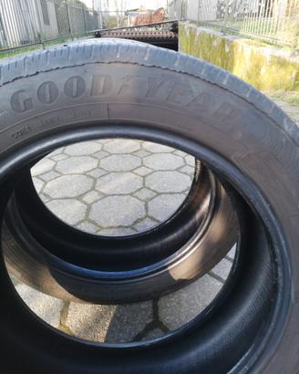 Goodyear efficent grip usate