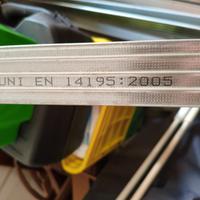 n. 16 profilati per cartongesso