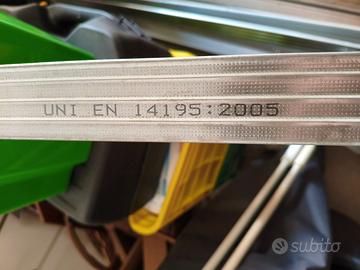 n. 16 profilati per cartongesso