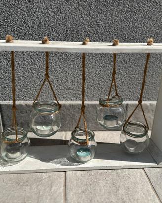 Decirazione in legno con candele e corde