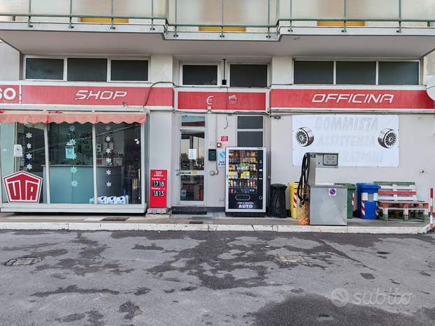 Benzinaio Autolavaggio gommista officina