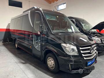 Mercedes-Benz Sprinter (minibus)