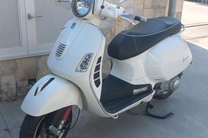 vespa gts 300