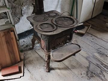 Stufa a Legna 4 Fuochi Con Forno