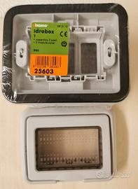 2 PZ - BTICINO 25603 - IDROBOX MATIX/MAGIC
